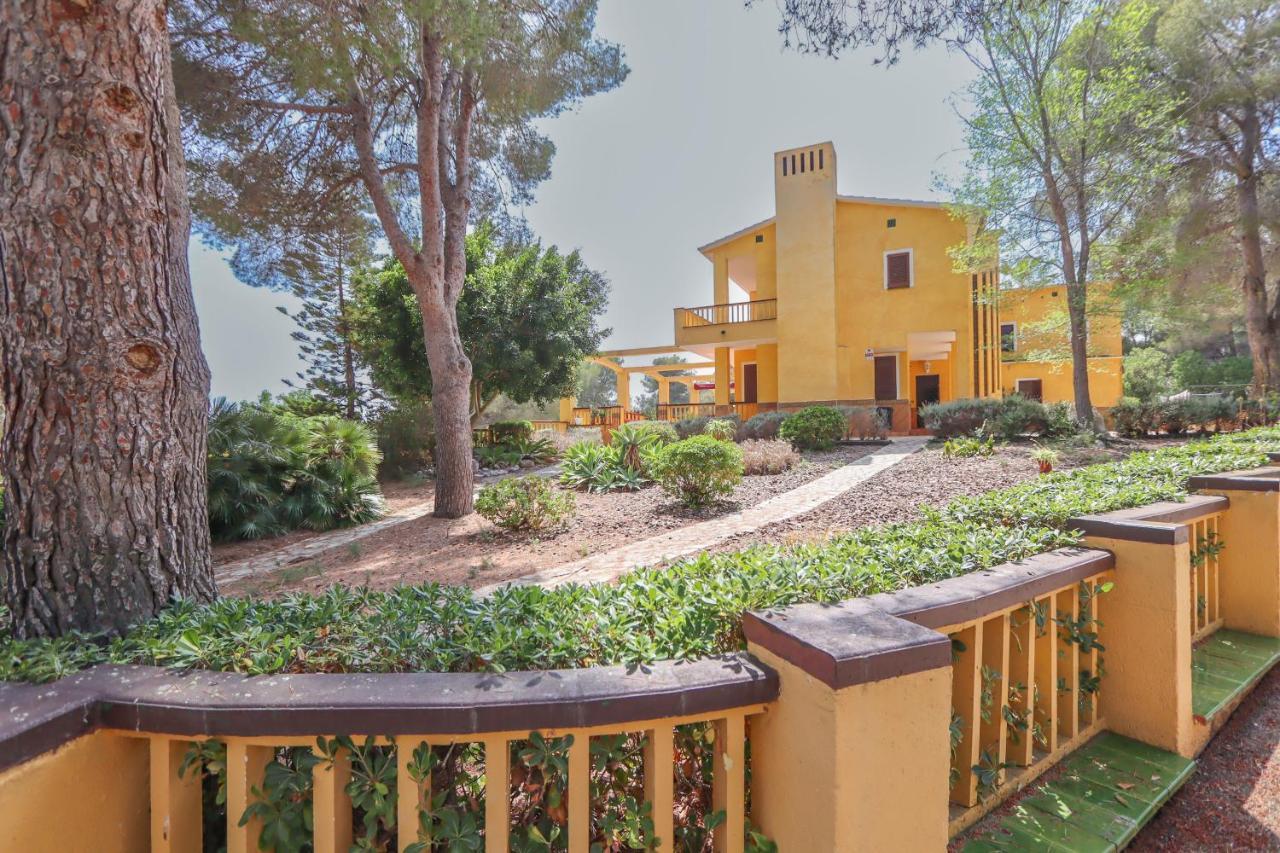 Villa Golf Sitges Vilanova i la Geltrú Dış mekan fotoğraf