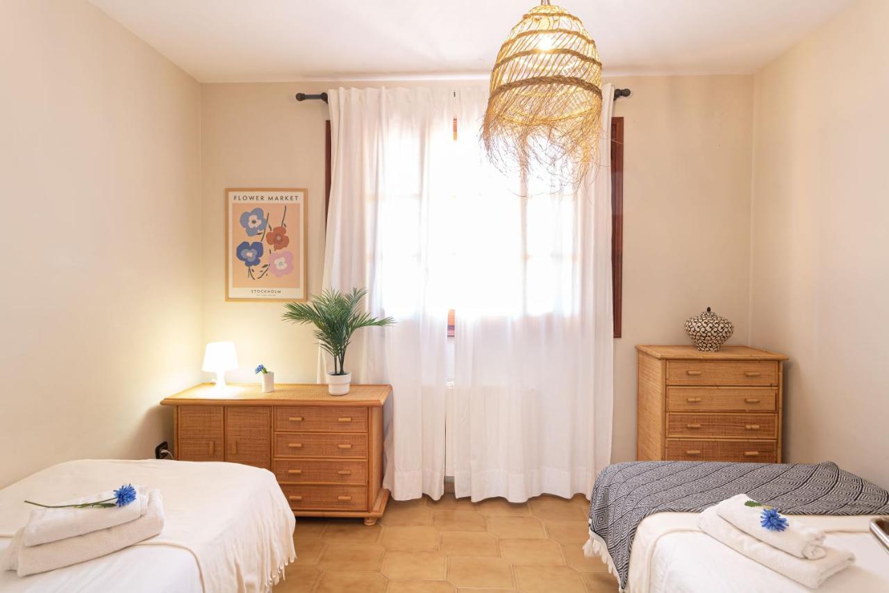 Villa Golf Sitges Vilanova i la Geltrú Dış mekan fotoğraf